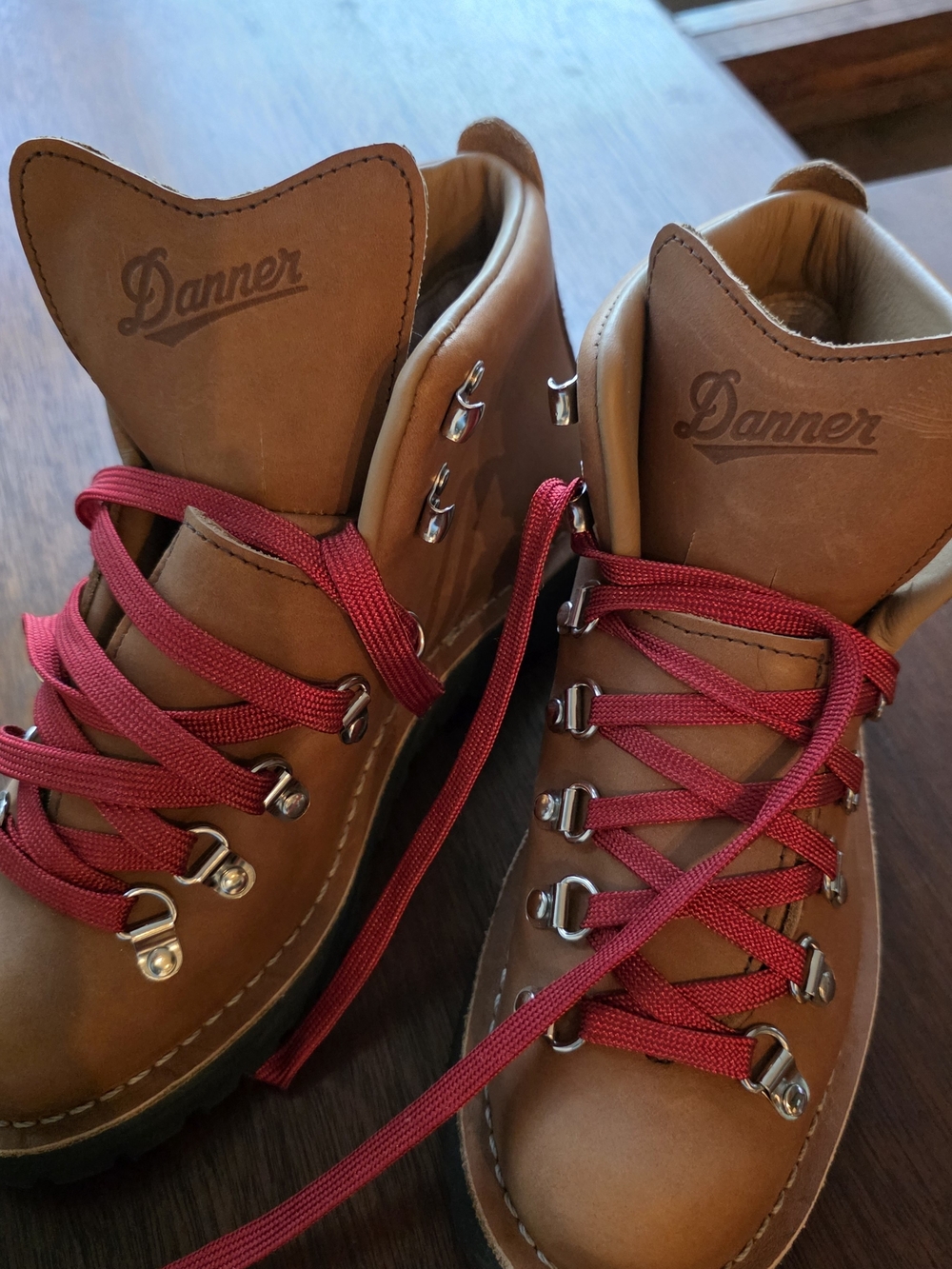 Women's Danner Mountain Light Cascade Clovis